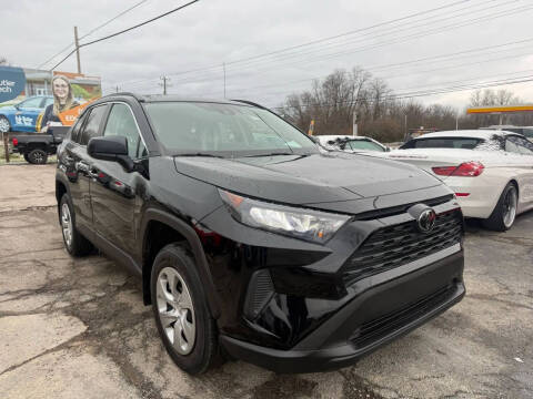 2020 Toyota RAV4 LE