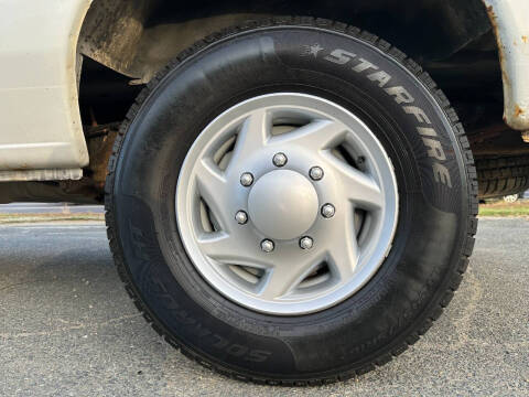 2008 Ford E-Series E-250