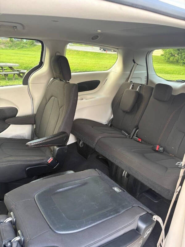 2017 Chrysler Pacifica Touring