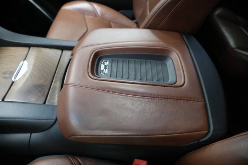 2020 Cadillac Escalade ESV Premium Luxury