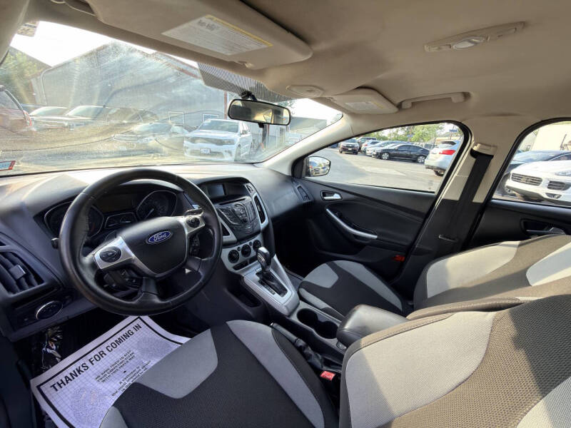 2012 Ford Focus SE
