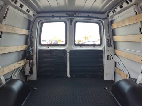 2024 Chevrolet Express 2500