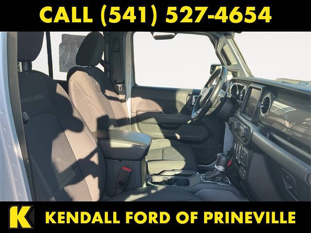 2022 Jeep Gladiator Overland