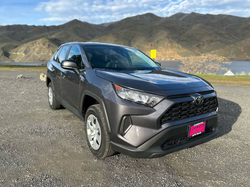 2022 Toyota RAV4 LE