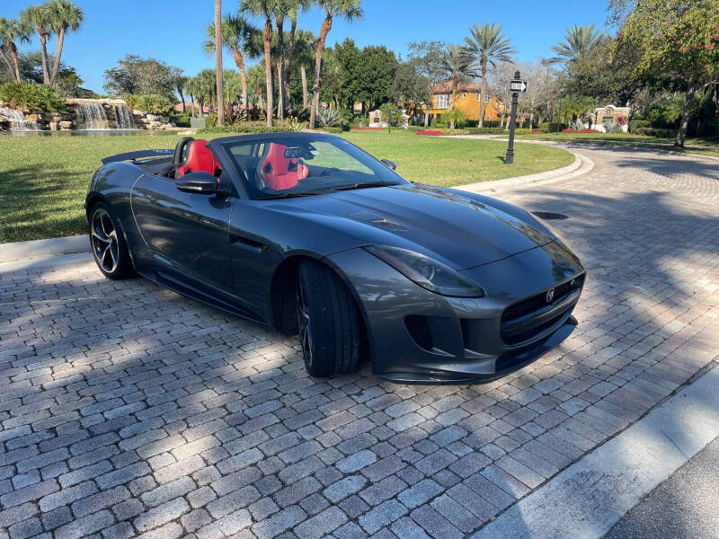 2016 Jaguar F-TYPE R