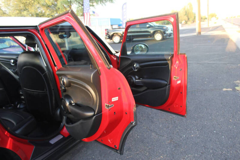 2016 MINI Hardtop 4 Door Cooper