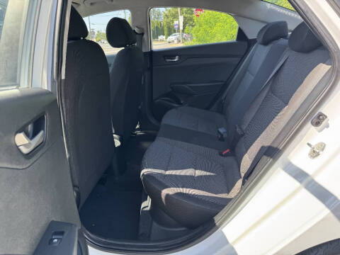 2019 Hyundai Accent SE