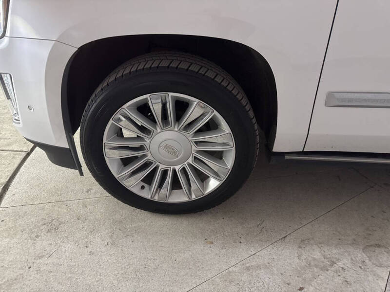 2018 Cadillac Escalade Platinum