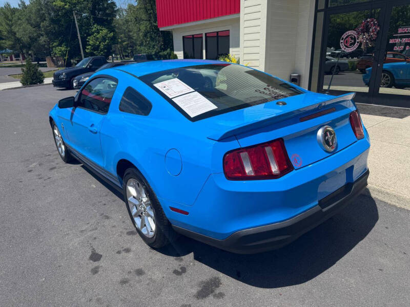 2010 Ford Mustang V6 Premium