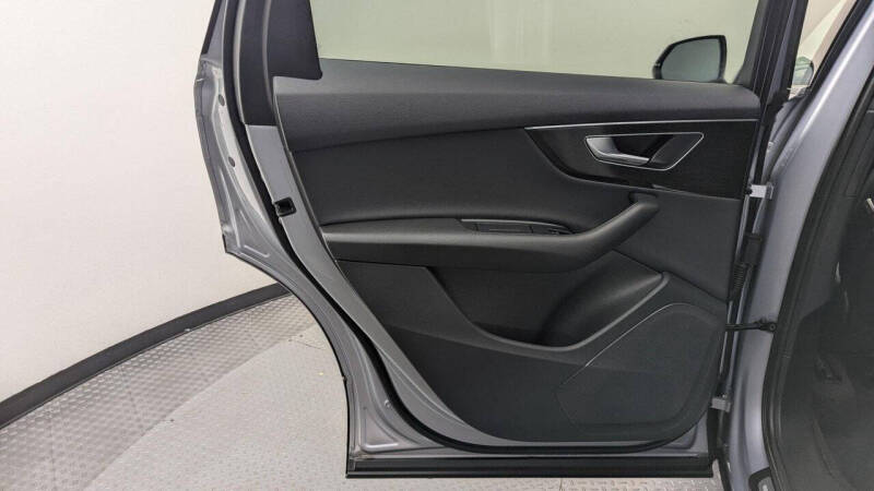 2022 Audi Q7 quattro Premium 45 TFSI