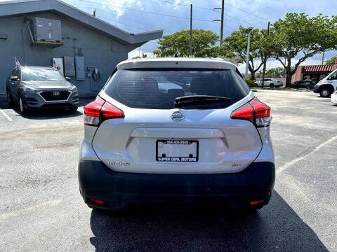 2019 Nissan Kicks SV