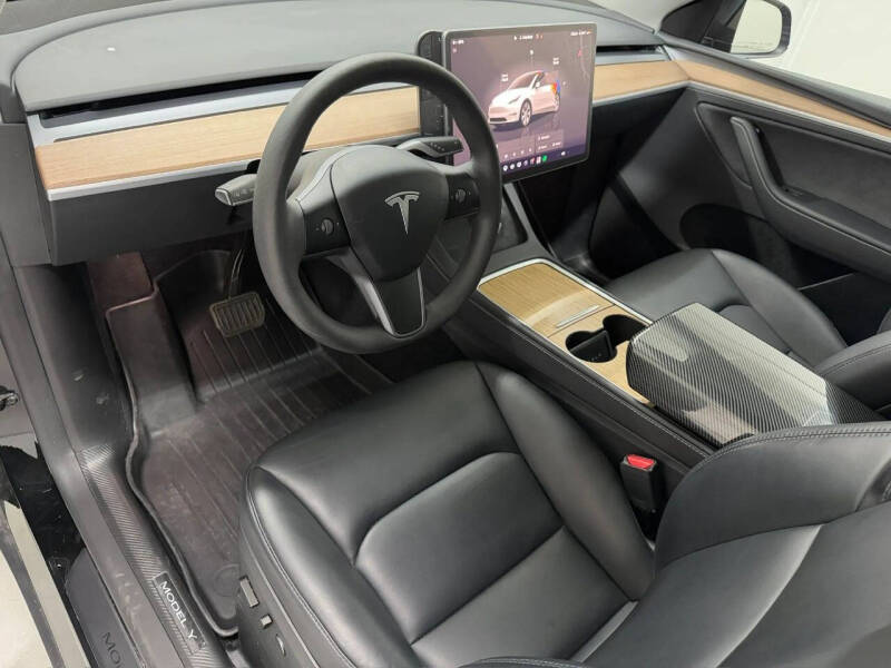 2024 Tesla Model Y Long Range