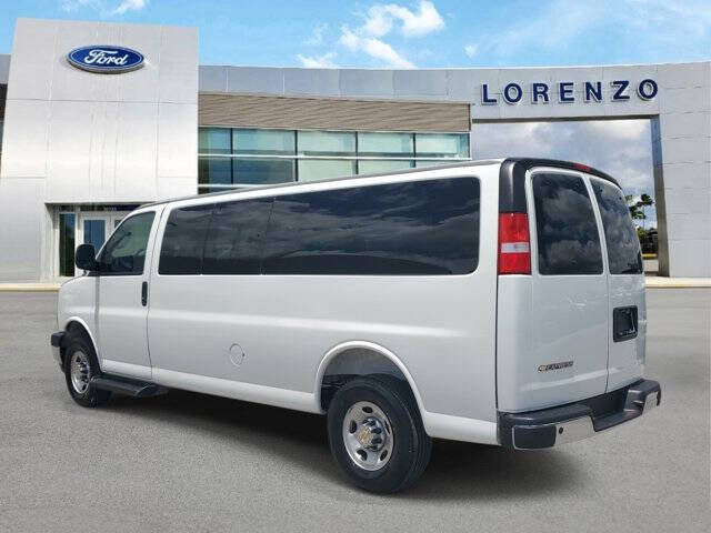 2025 Chevrolet Express LT 3500