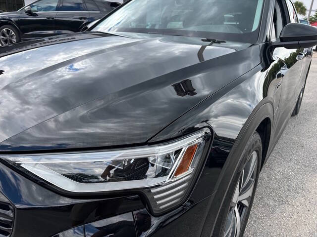 2024 Audi Q8 e-tron quattro Premium