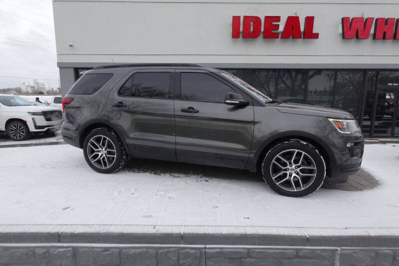 2018 Ford Explorer Sport's photo