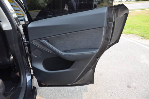 2025 Tesla Model Y Long Range
