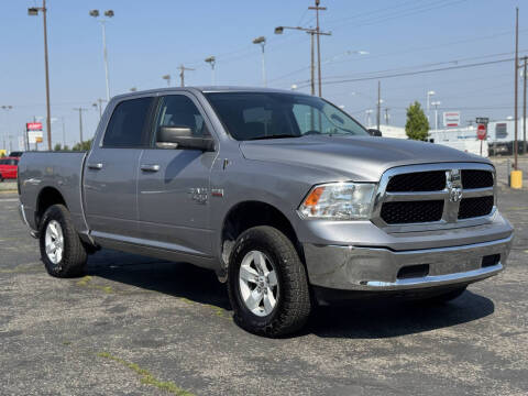 2019 RAM 1500 Classic SLT