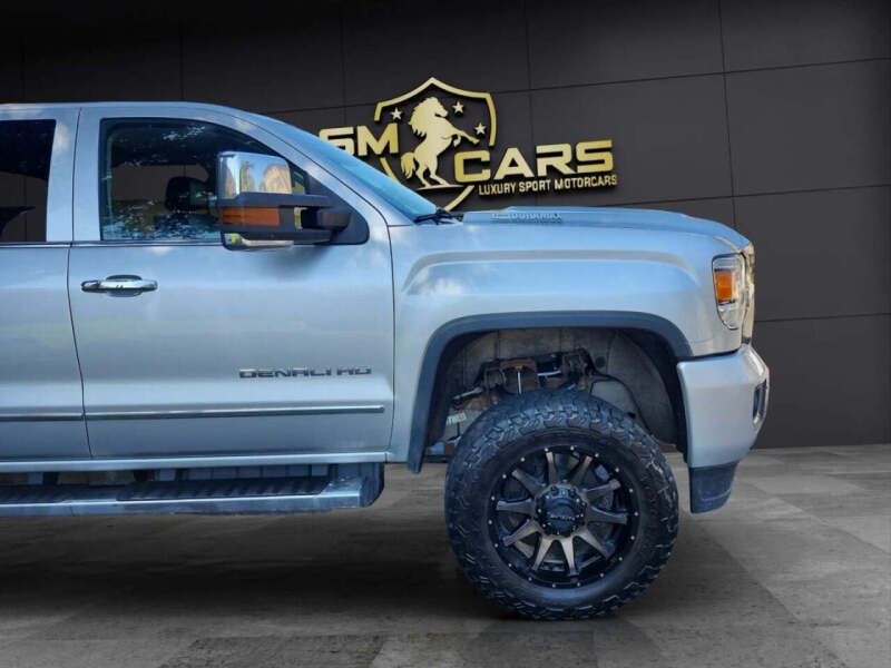 2017 GMC Sierra 2500HD Denali