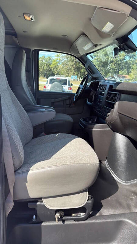 2020 Chevrolet Express 2500