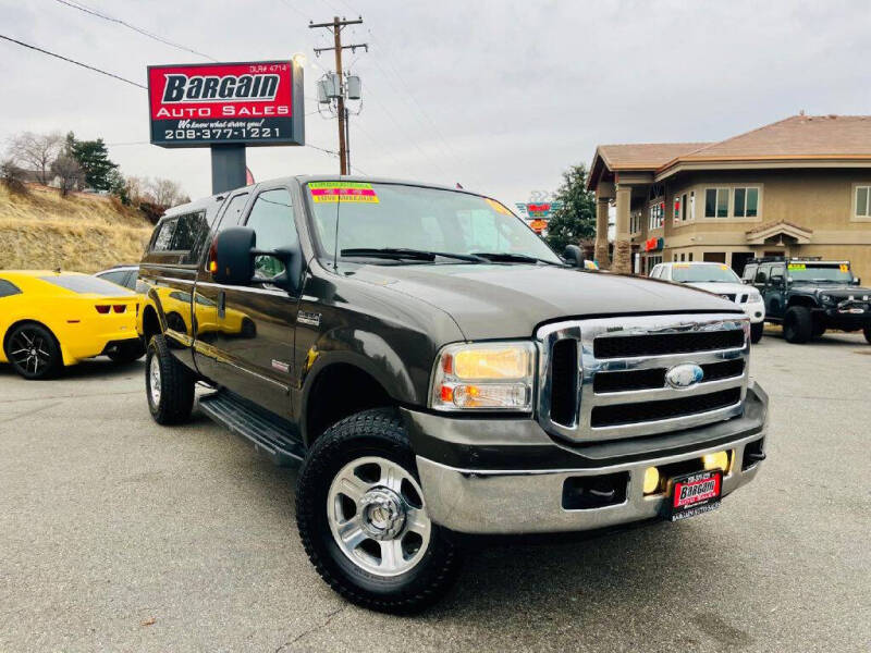 Ford F-350 Super Duty's photo