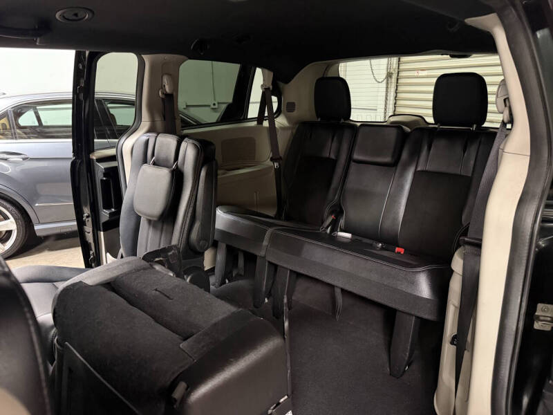 2019 Dodge Grand Caravan SXT 35th Anniversary Edition