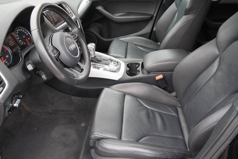 2016 Audi Q5 2.0T quattro Premium Plus