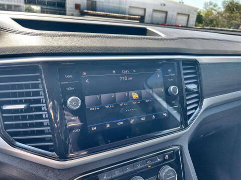 2023 Volkswagen Atlas SE