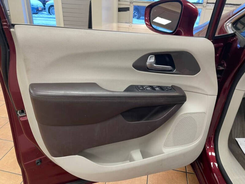 2018 Chrysler Pacifica Touring L Plus