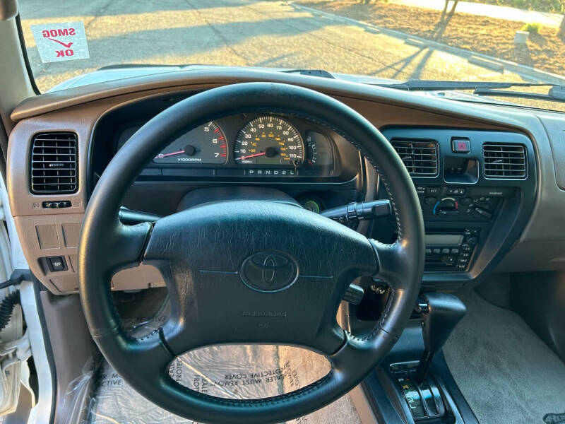 2002 Toyota 4Runner SR5