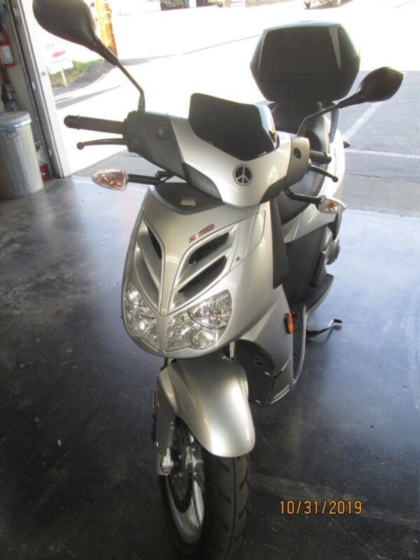 2009 Aprilia 250 Sportcity for sale at Elite Dealer Sales in Costa Mesa CA