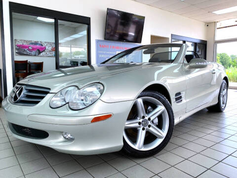 2003 Mercedes-Benz SL-Class for sale at SAINT CHARLES MOTORCARS in Saint Charles IL