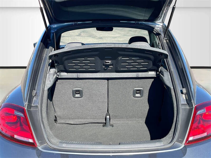 2018 Volkswagen Beetle 2.0T Coast