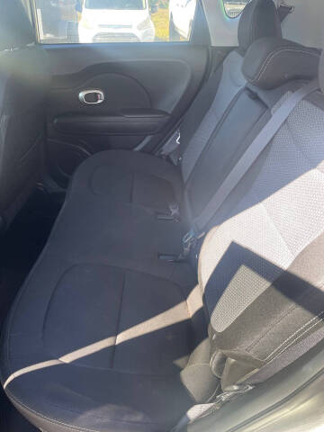 2019 Kia Soul +