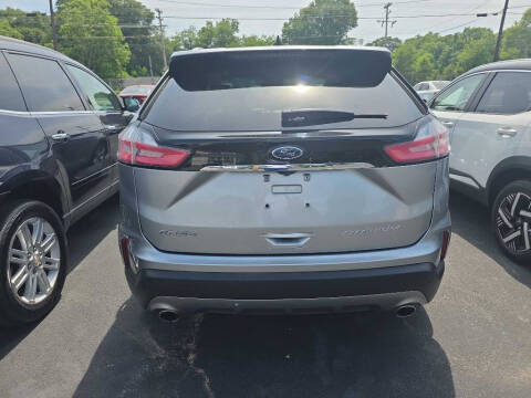 2020 Ford Edge Titanium
