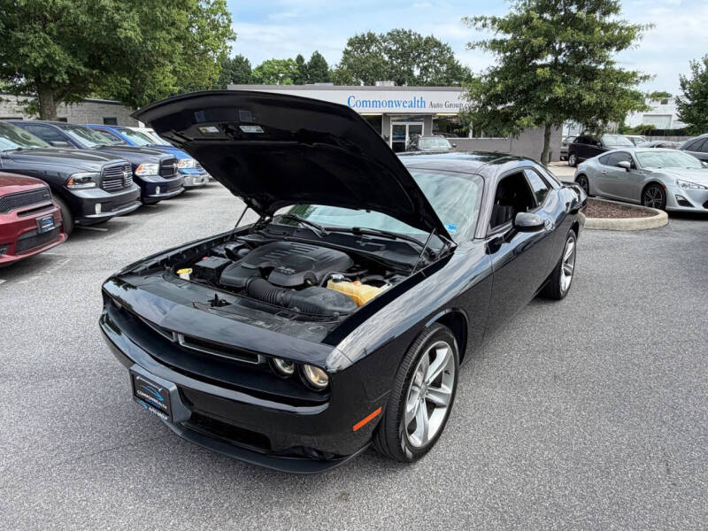 2015 Dodge Challenger SXT