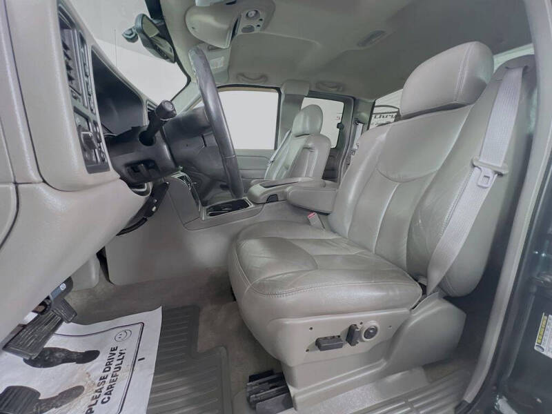 2004 GMC Sierra 2500HD
