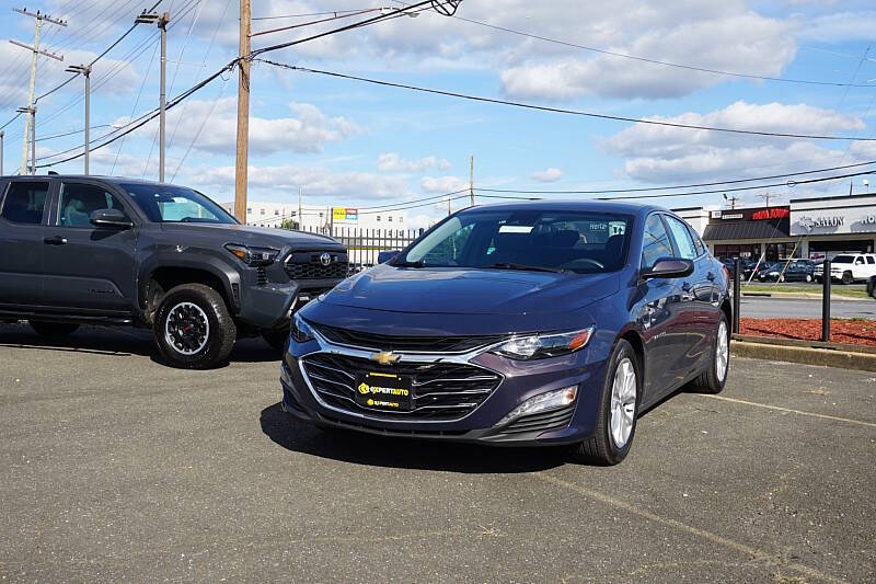 2025 Chevrolet Malibu 1LT's photo