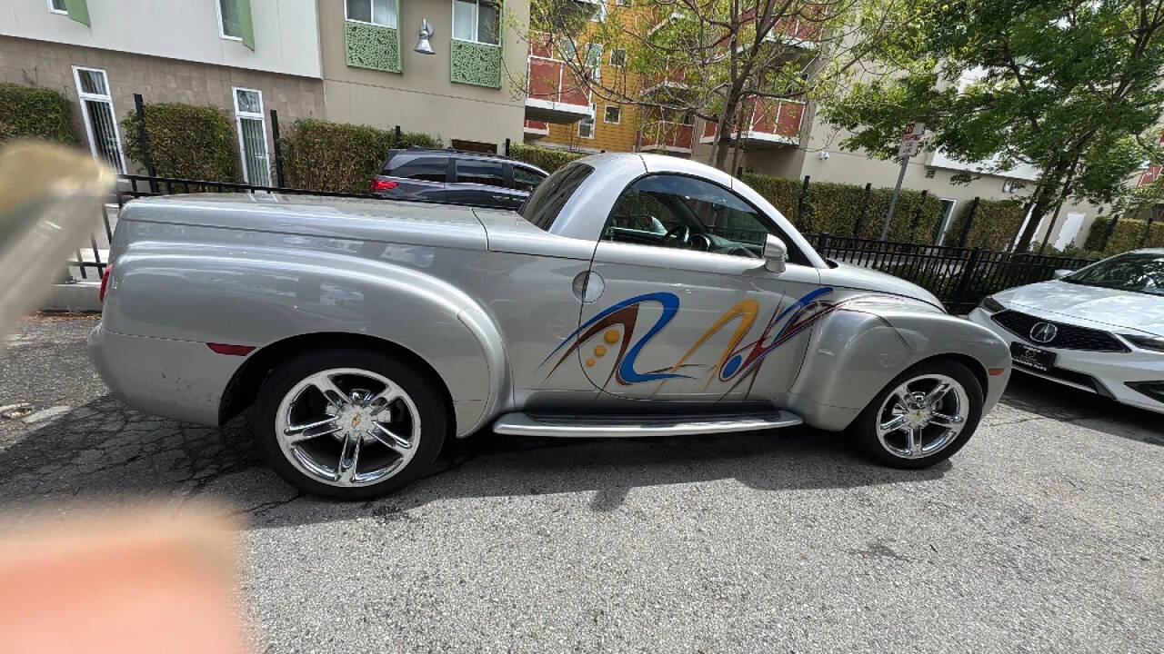 2005 Chevrolet SSR LS 2dr Regular Cab Convertible LS Rwd SB 2