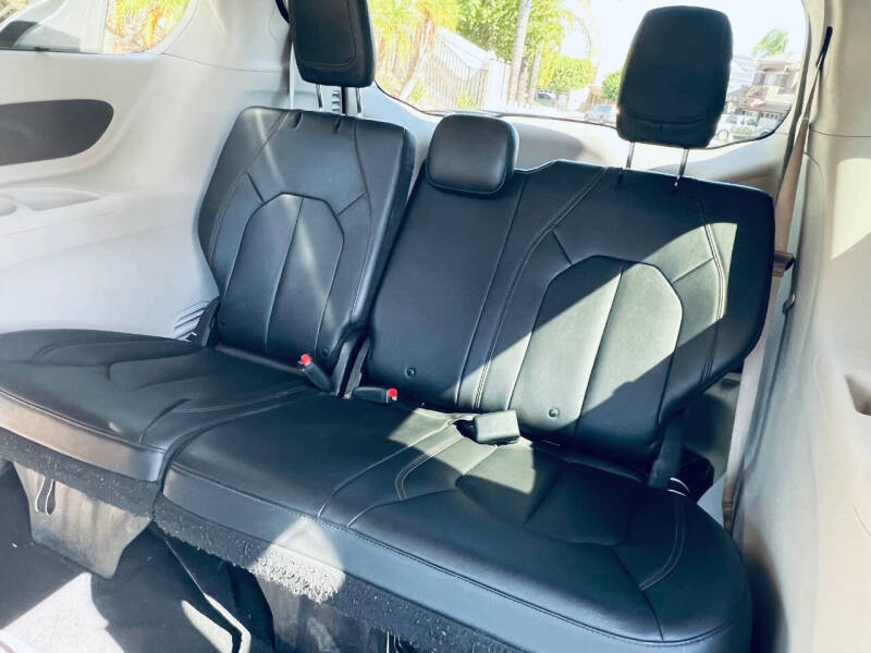 2019 Chrysler Pacifica Touring L