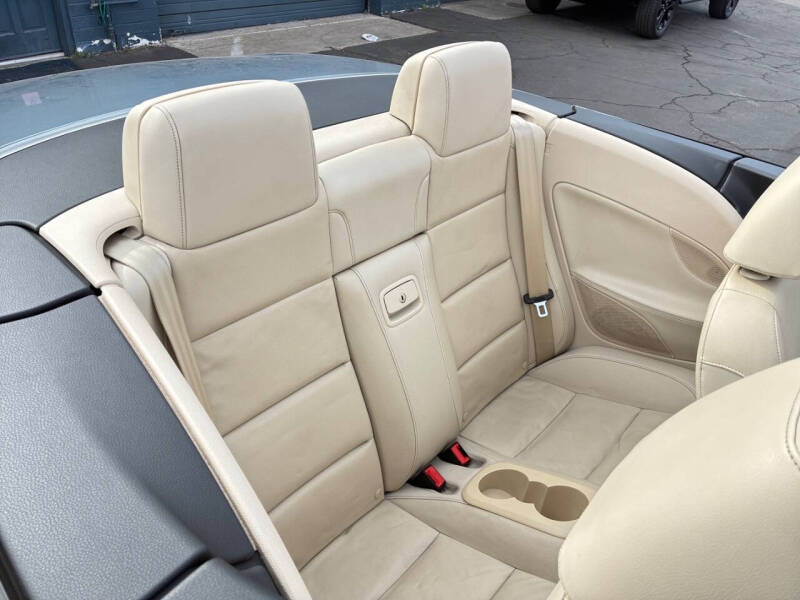 2012 Volkswagen Eos Executive SULEV