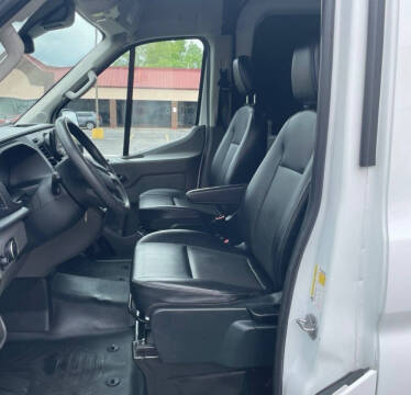 2023 Ford Transit 250