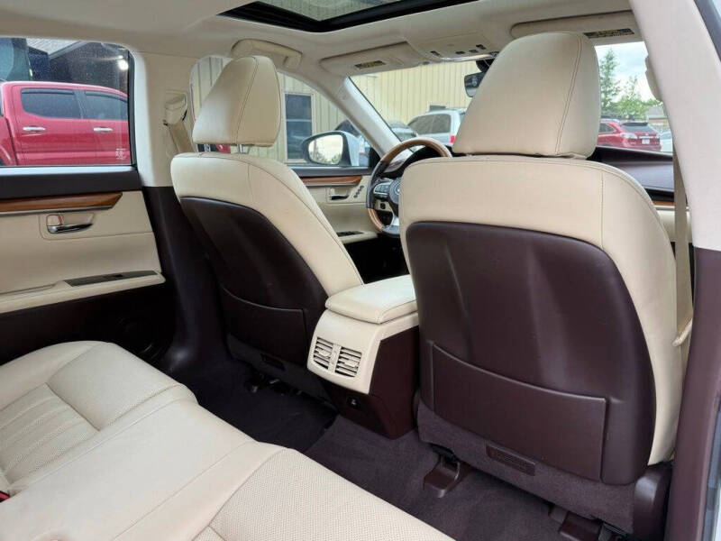 2017 Lexus ES 300h