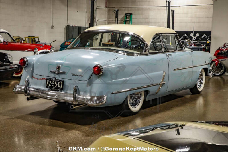 1953 Ford Crestline