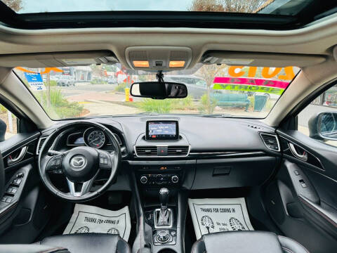 2015 Mazda MAZDA3 i Grand Touring