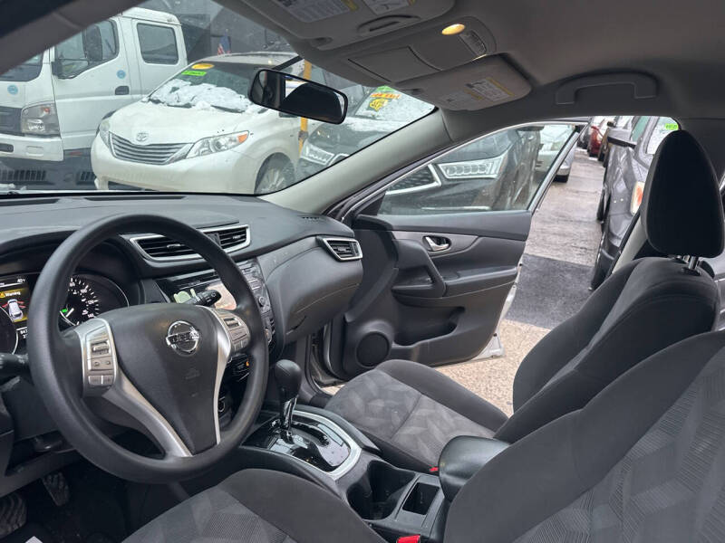 2016 Nissan Rogue SV