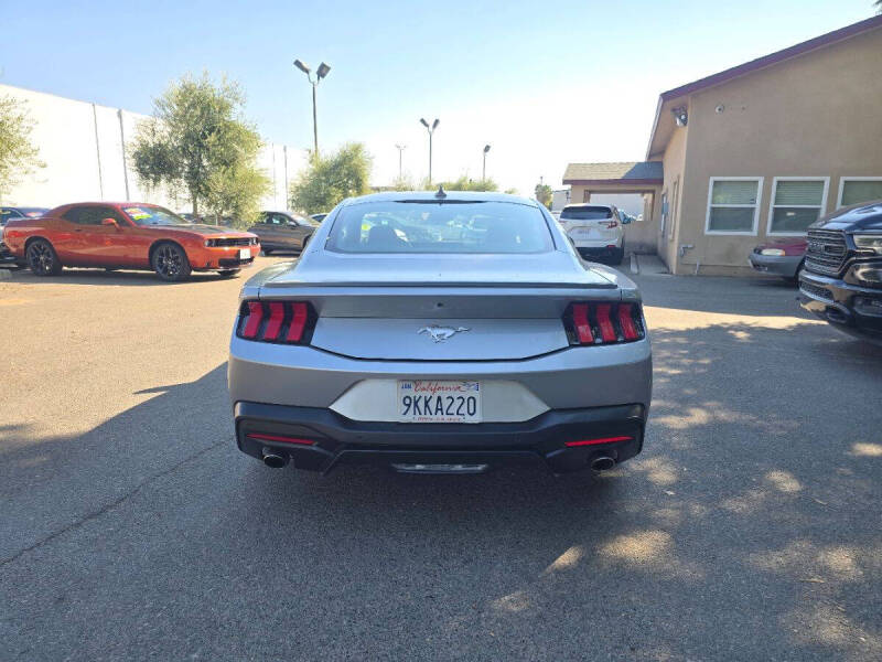 2024 Ford Mustang EcoBoost Premium