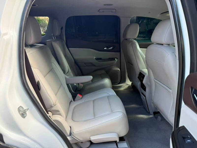 2017 GMC Acadia SLT-2