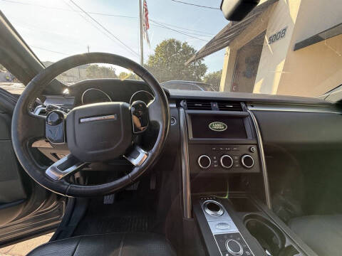 2020 Land Rover Discovery Landmark Edition