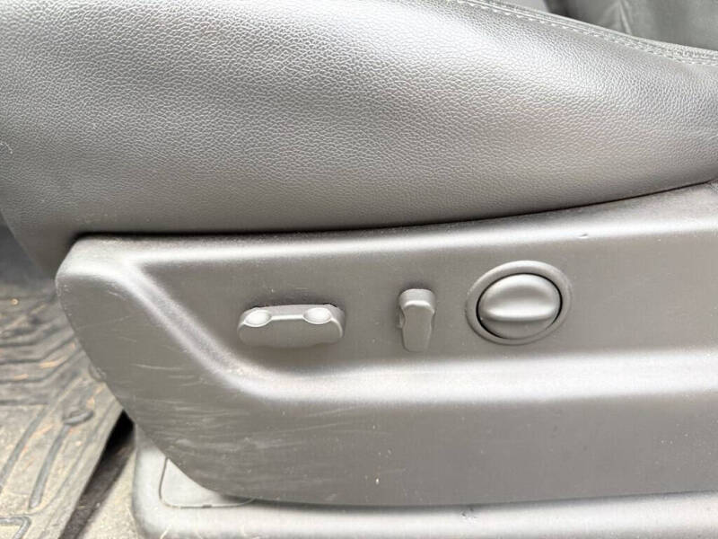 2012 GMC Yukon XL SLT