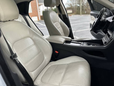 2018 Jaguar F-PACE 30t Prestige